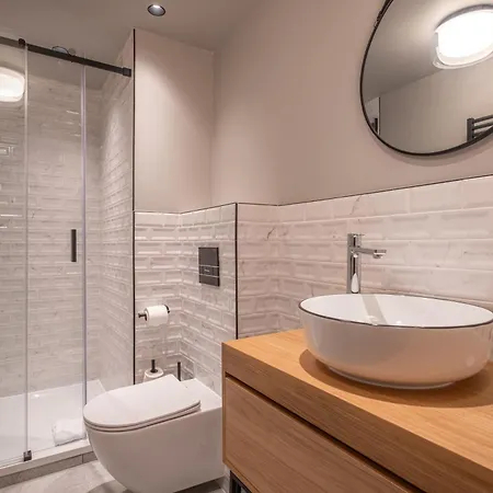 East Aparthotel Parigi