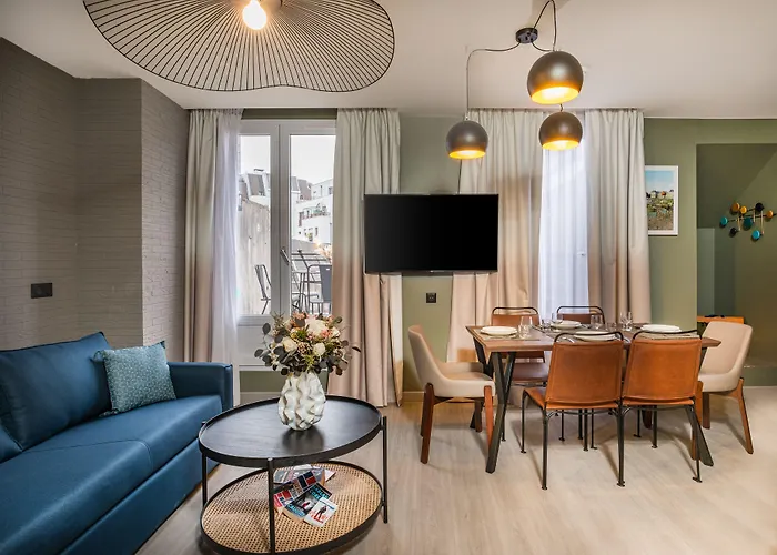 East Aparthotel